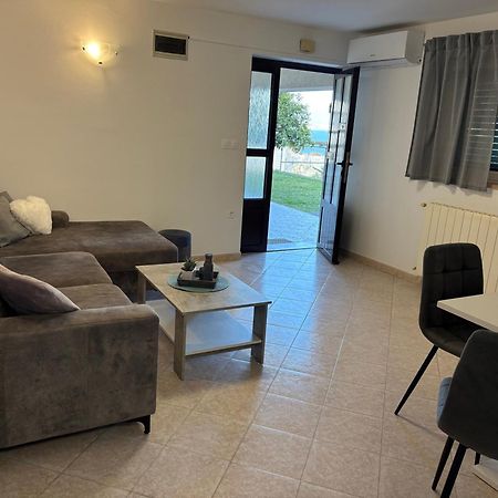 Apartments Vilma Lovran Bagian luar foto